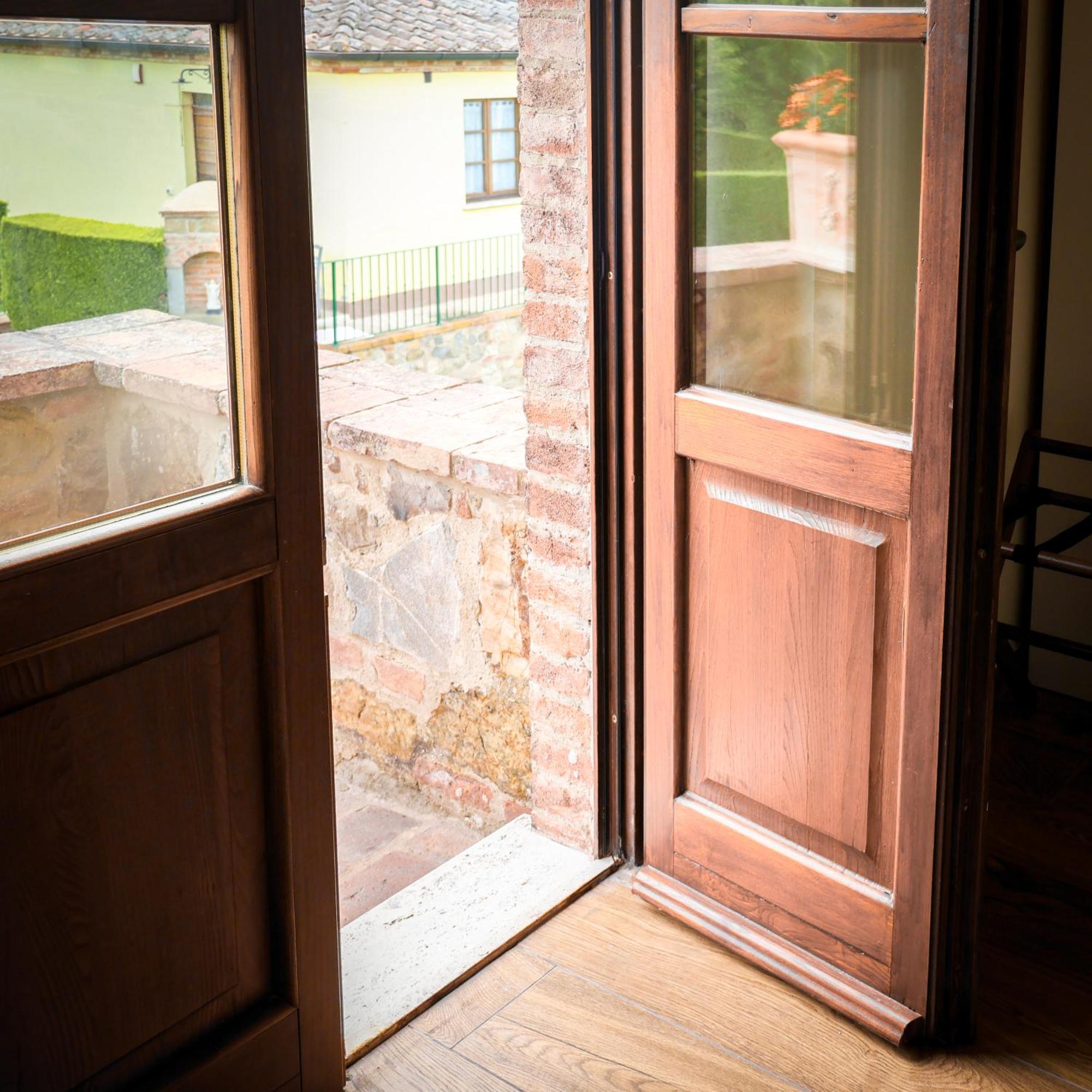 Poggio Paradiso Resort & Spa Montefollonico Exterior foto