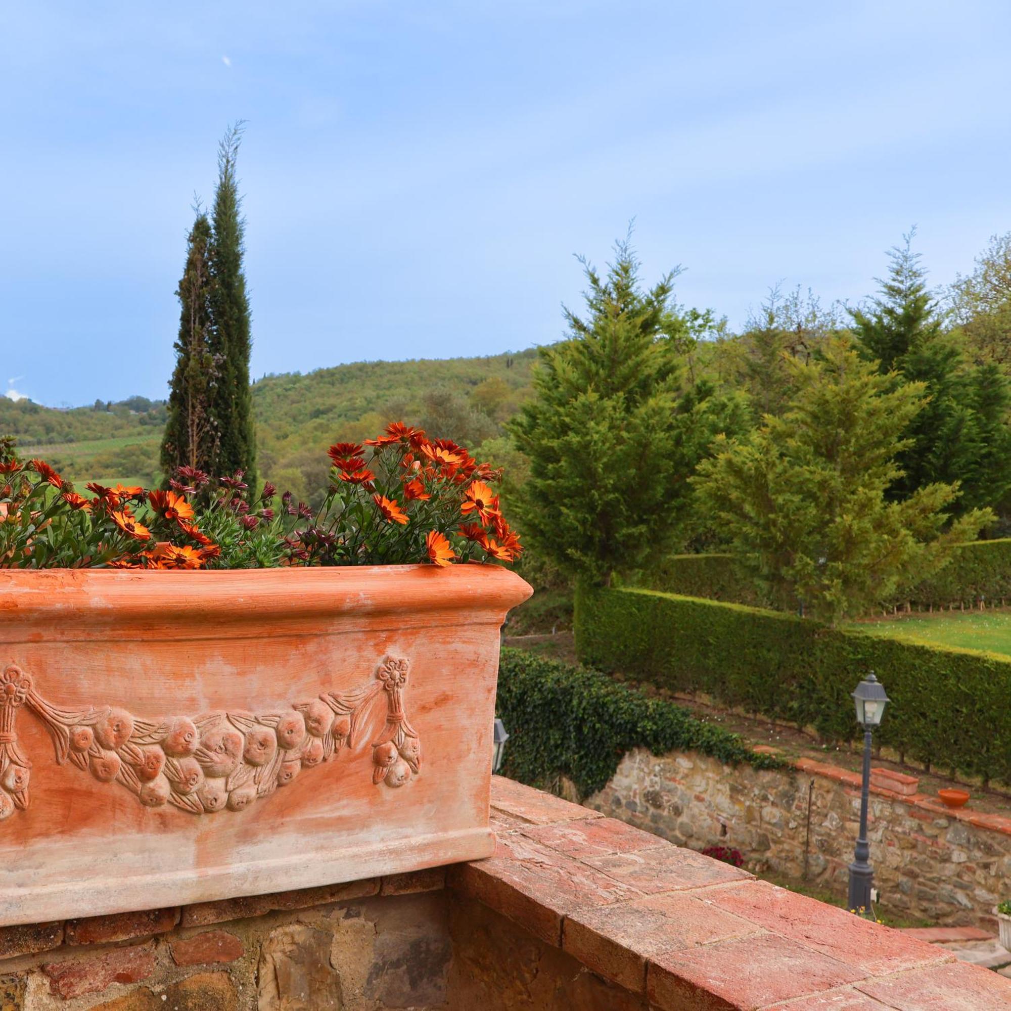 Poggio Paradiso Resort & Spa Montefollonico Exterior foto